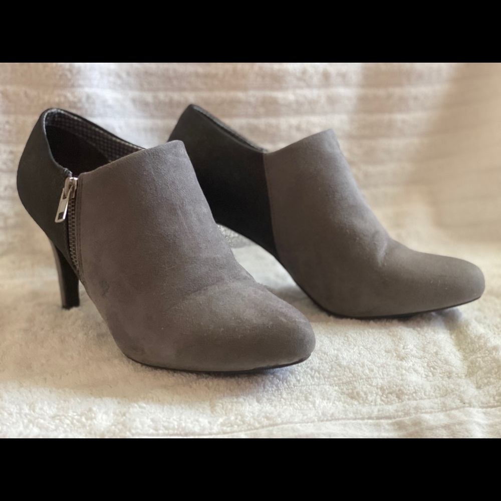 Gray heels, Gray Sparkle, Women’s Size 8.5W